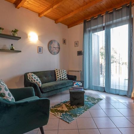 Happy Guest Apartments - Lake & Green Oasis Рива ди Солто Екстериор снимка